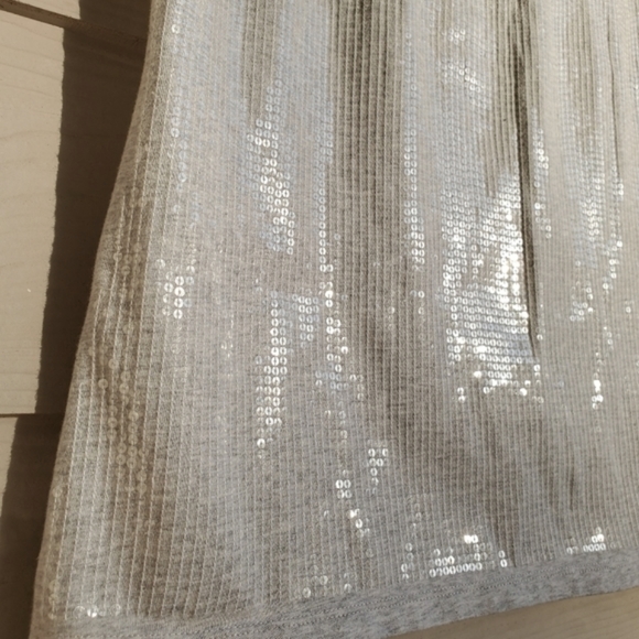 Chico's Zenergy Heather Grey Knit Clear Sequined Front Panel Sassy Tank Top - Picture 10 of 12